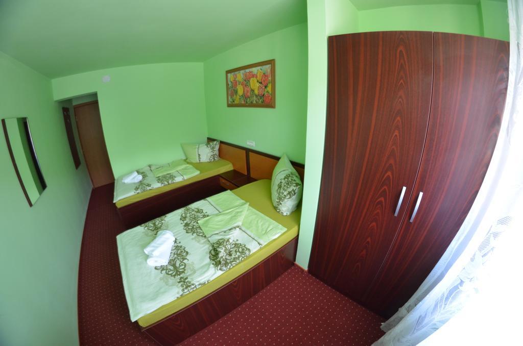 Hotel Le Baron Timișoara Pokój zdjęcie